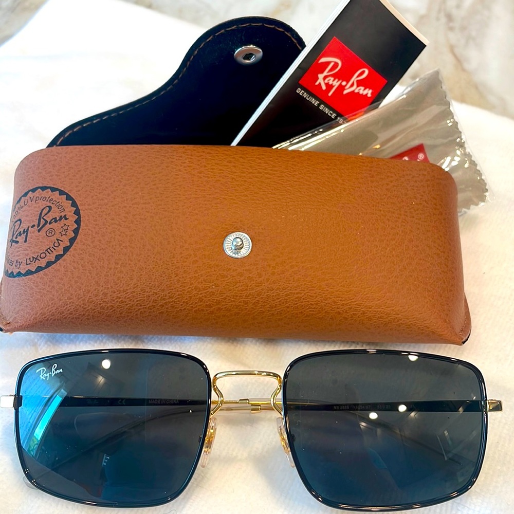 Ray-Ban